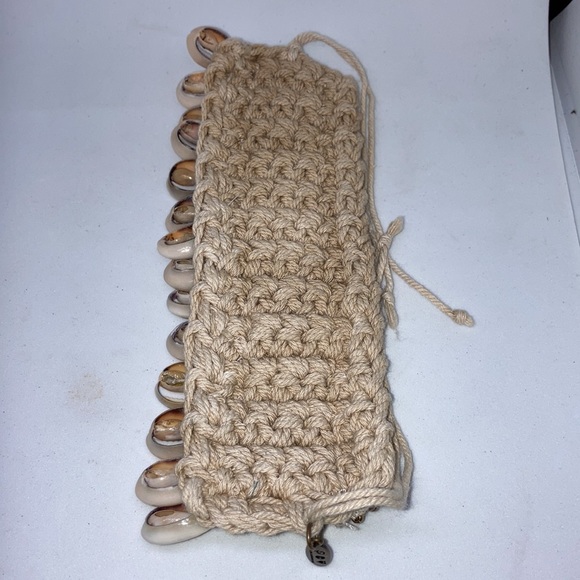 mare sole amore - anthropologie - shell bracelet hand made /weaved nautical - Picture 3 of 8
